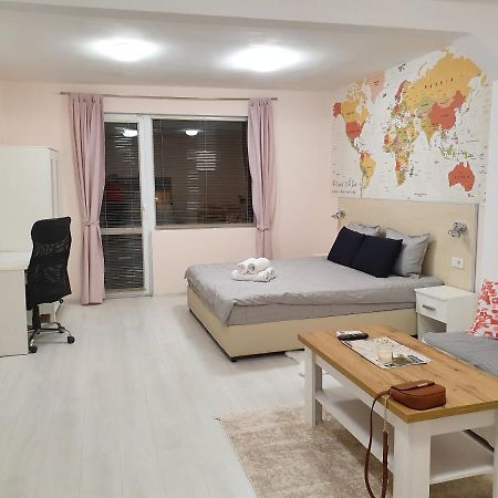 Malavi Top Center Deluxe Studio Ruse! Comfort&Clean! Εξωτερικό φωτογραφία